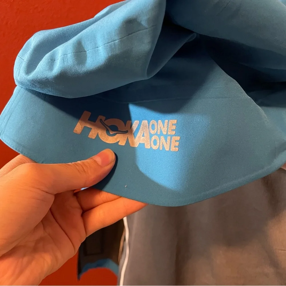 Hoka‎ Women’s UGlow Performance Blue Athletic Time to Fly Runners Jacket